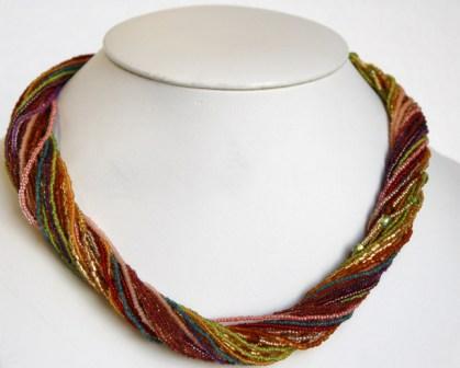 Twist w/ Beads Necklace Multicolor